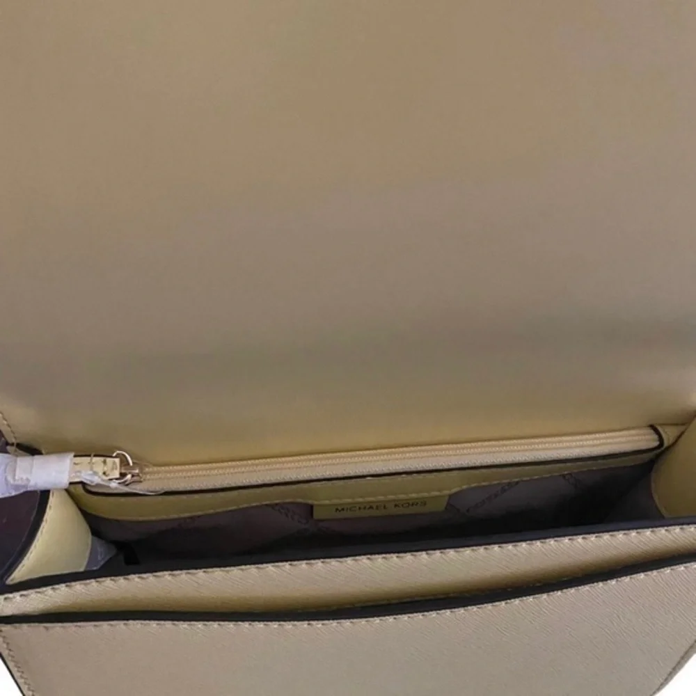 Michael Kors Jet Set Saffiano leather Crossbody